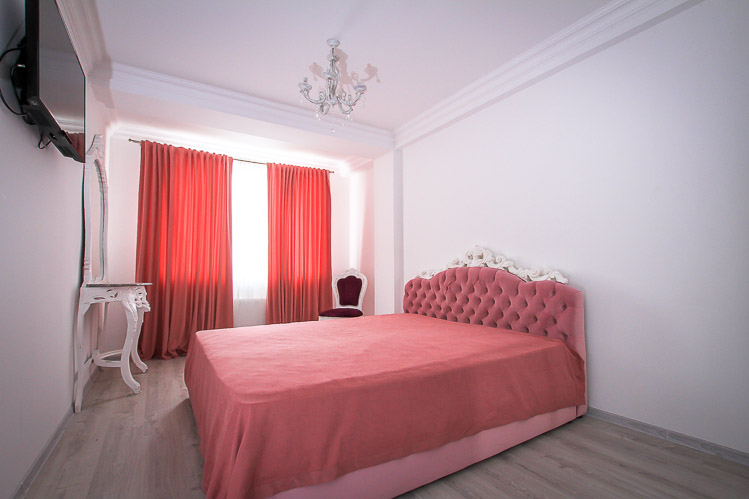 Rent apartment in Botanica, Chisinau: 3 rooms, 3 bedrooms, 98 m²